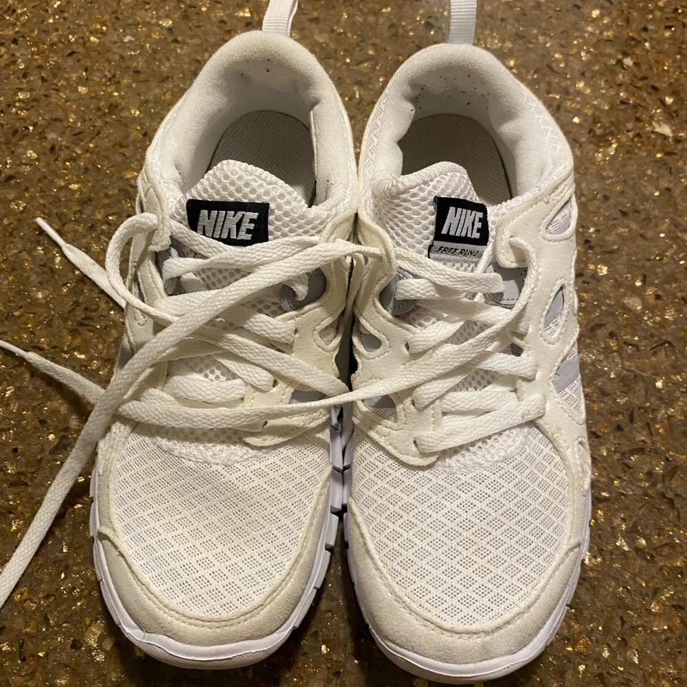 Nike White Mesh Running Shoes